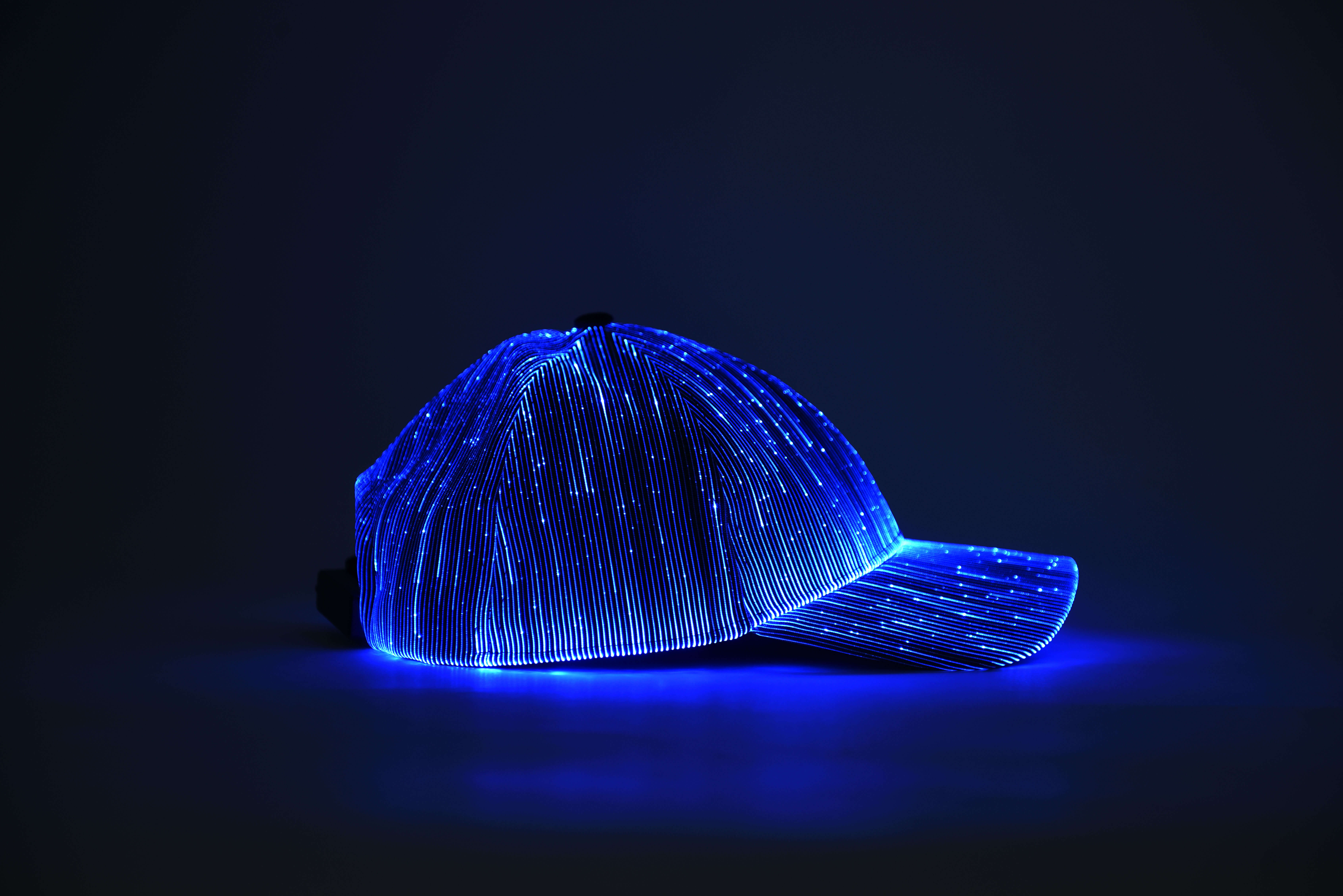 Glowing baseball cap
