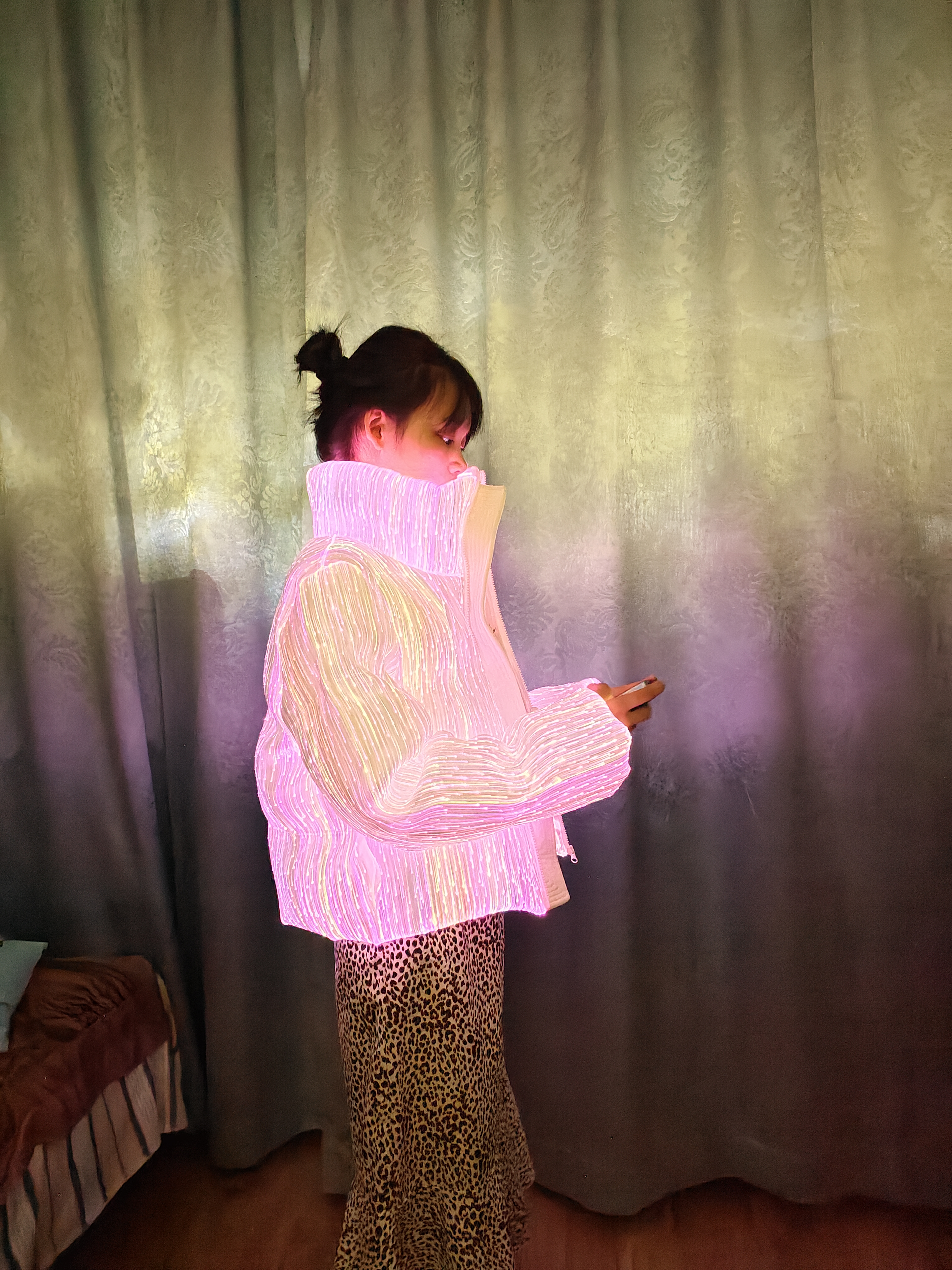 Winter Led Clothing Led Jacket Women Duck Down Jacket - Image 5