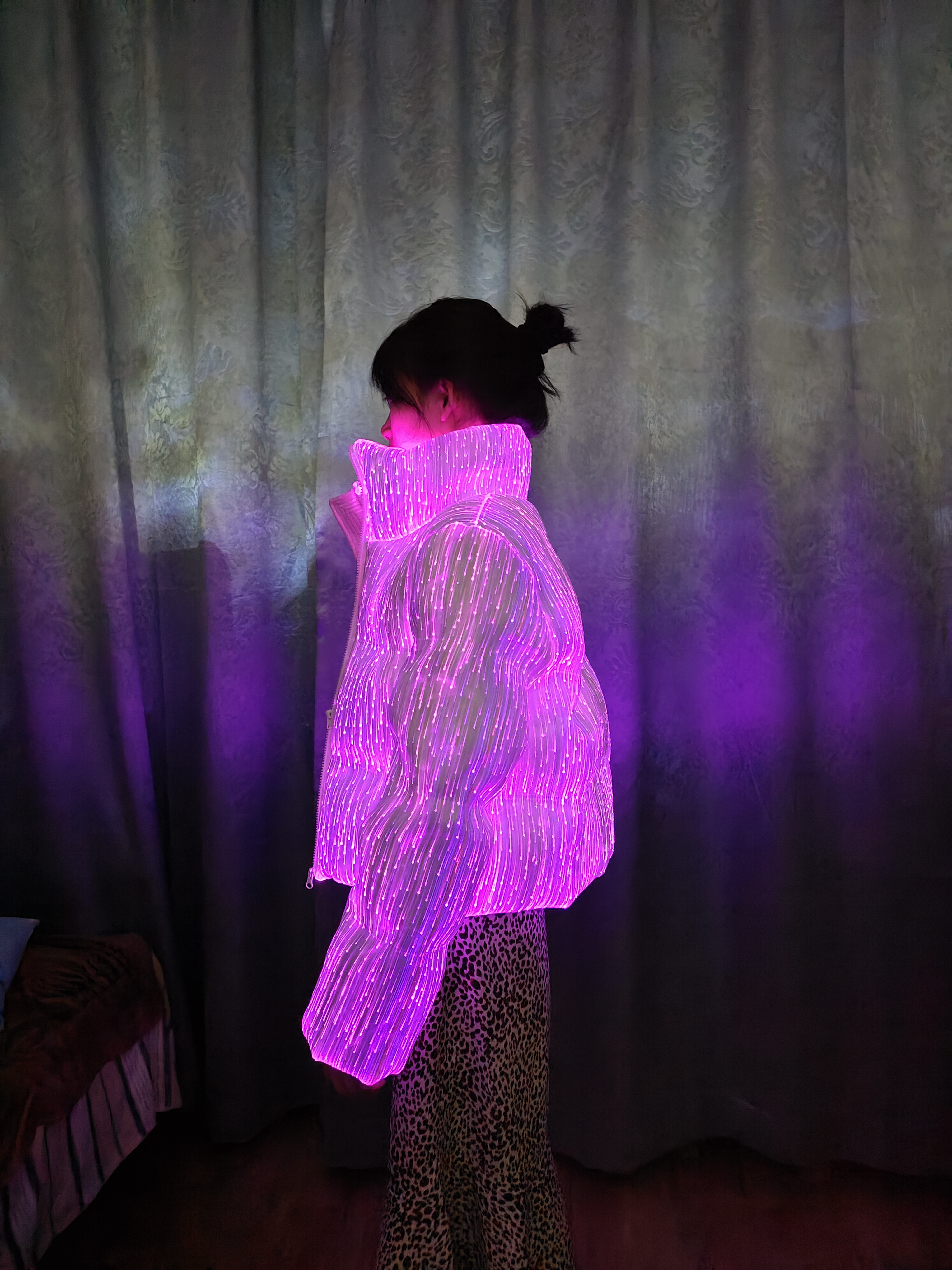 Winter Led Clothing Led Jacket Women Duck Down Jacket - Image 4