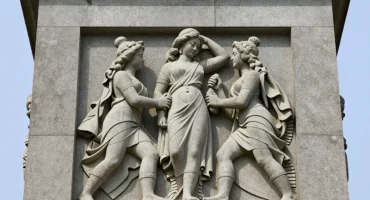 monument decoration